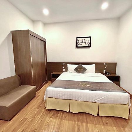 Bazan Xanh Hotel Buon Ma Thuot Buitenkant foto
