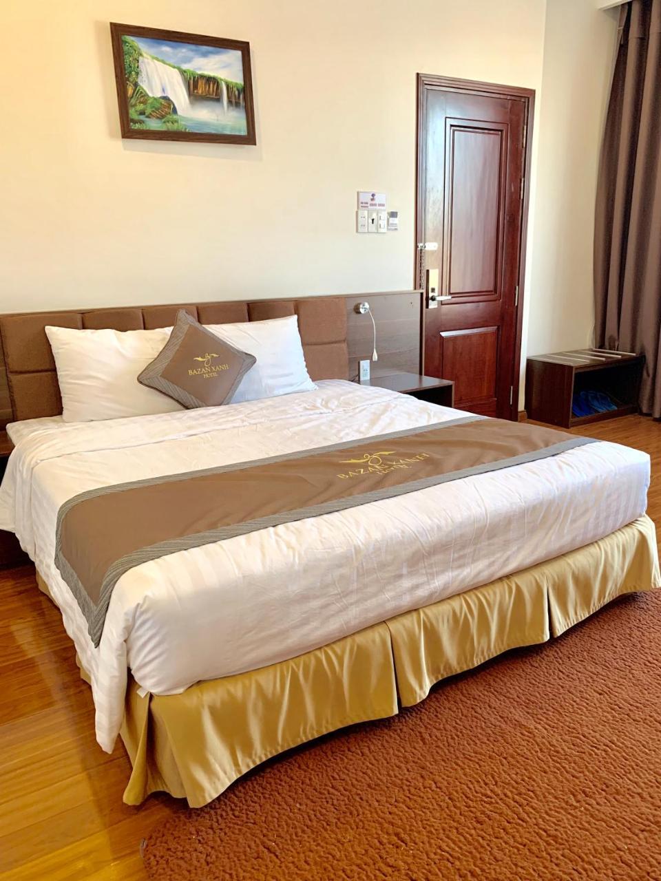 Bazan Xanh Hotel Buon Ma Thuot Buitenkant foto